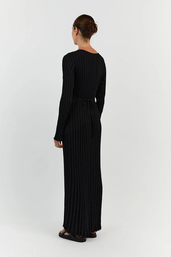 V-Neck Sleeved Knit Midi Dress - Amour-amsterdam